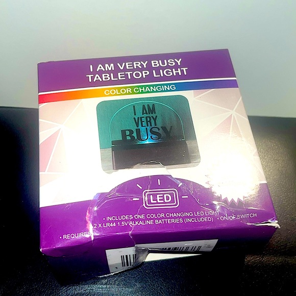 Nwt table top light LED color changing light says -“I AM VERY BUSY” w/batteries - Picture 3 of 12